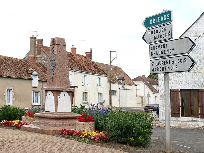 Beauce-la-Romaine - Immobilier - CENTURY 21 Girault Immobilier - Binas-monument_aux_morts