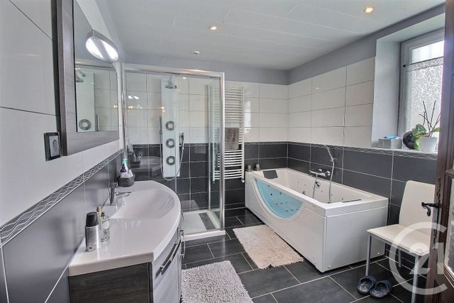 maison à vendre - 9 pièces - 266.22 m2 - BEAUCE LA ROMAINE - 41 - CENTRE - Century 21 Girault Immobilier