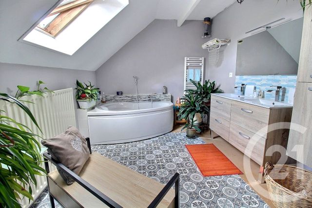 Afficher la photo en grand maison à vendre - 7 pièces - 185.5 m2 - BEAUCE LA ROMAINE - 41 - CENTRE - Century 21 Girault Immobilier