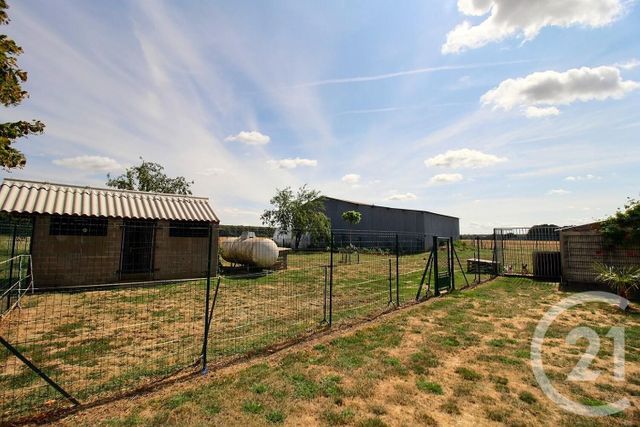 Afficher la photo en grand maison à vendre - 6 pièces - 161.71 m2 - OUCQUES LA NOUVELLE - 41 - CENTRE - Century 21 Girault Immobilier