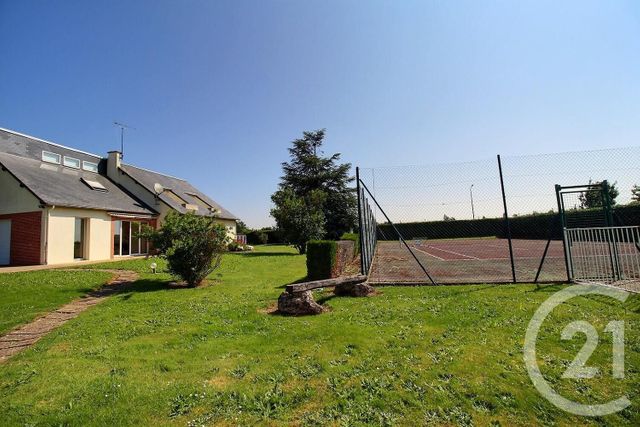 Afficher la photo en grand maison à vendre - 7 pièces - 246.04 m2 - BEAUCE LA ROMAINE - 41 - CENTRE - Century 21 Girault Immobilier