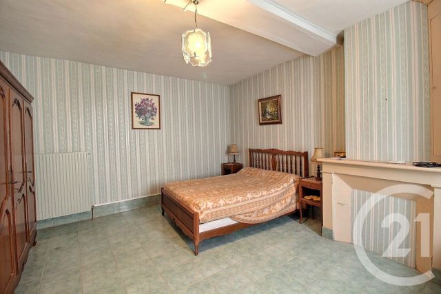 Afficher la photo en grand maison à vendre - 6 pièces - 168.46 m2 - OUCQUES LA NOUVELLE - 41 - CENTRE - Century 21 Girault Immobilier