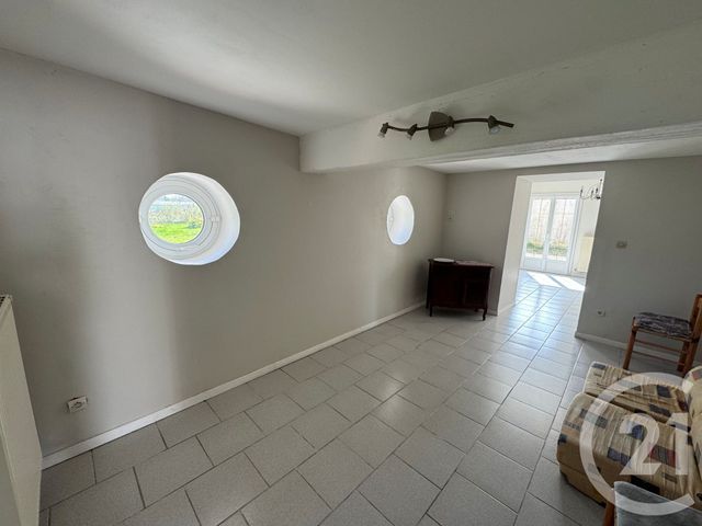 Afficher la photo en grand maison à vendre - 6 pièces - 184.0 m2 - BEAUCE LA ROMAINE - 41 - CENTRE - Century 21 Girault Immobilier