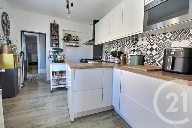 maison à vendre - 8 pièces - 171.24 m2 - OUCQUES LA NOUVELLE - 41 - CENTRE - Century 21 Girault Immobilier
