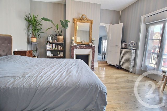 maison à vendre - 8 pièces - 171.24 m2 - OUCQUES LA NOUVELLE - 41 - CENTRE - Century 21 Girault Immobilier