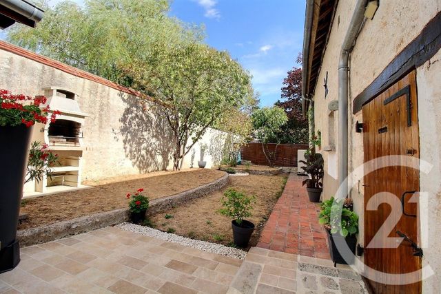 maison à vendre - 8 pièces - 200.45 m2 - ST LEONARD EN BEAUCE - 41 - CENTRE - Century 21 Girault Immobilier